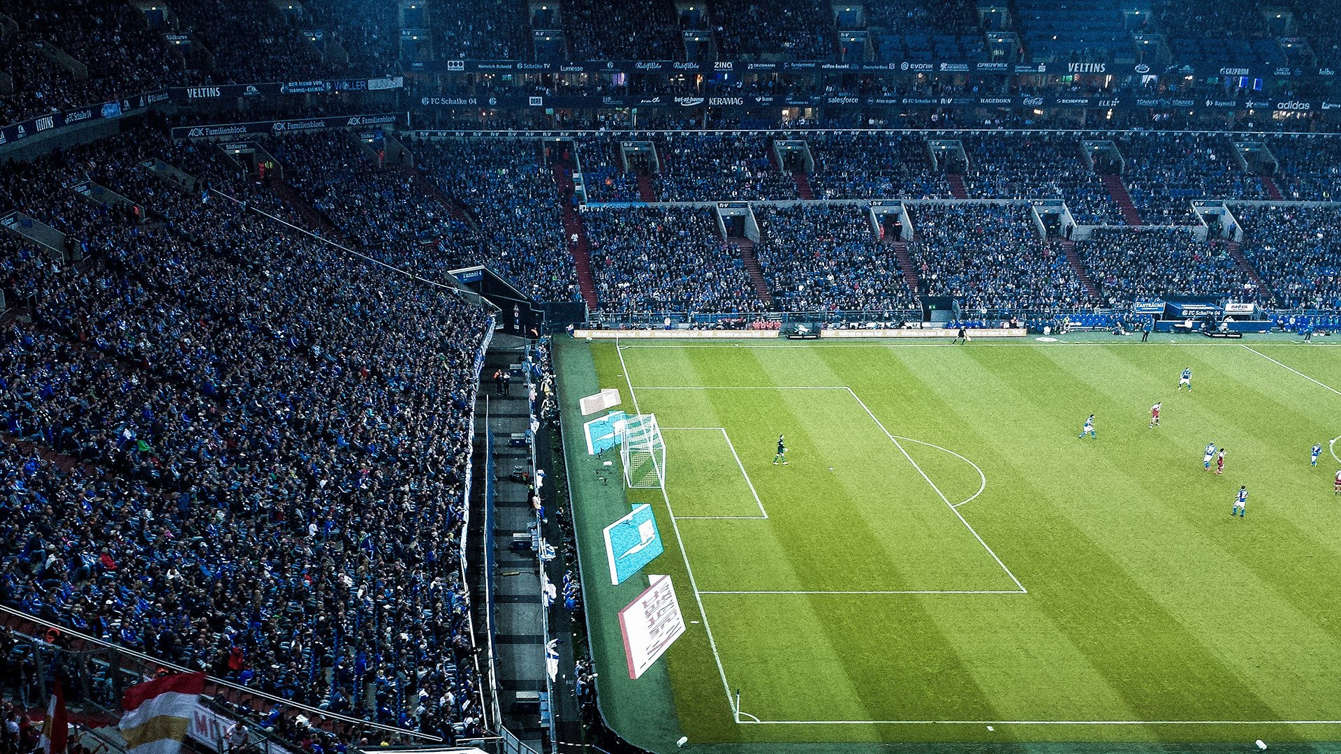 安菲尔德之夜，上帝披上红色战袍，伊布如何用神迹逆转利物浦，定义足球的唯一性